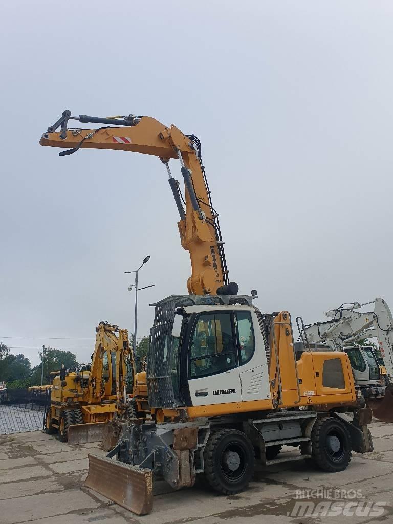 Liebherr LH 22 M Bagri za prekladanje primarnih/sekundarnih surovin