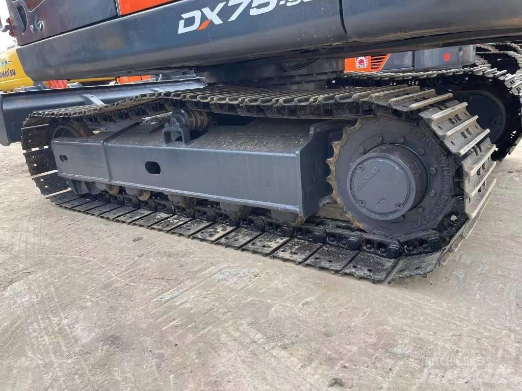 Doosan DX 75 Bagri goseničarji
