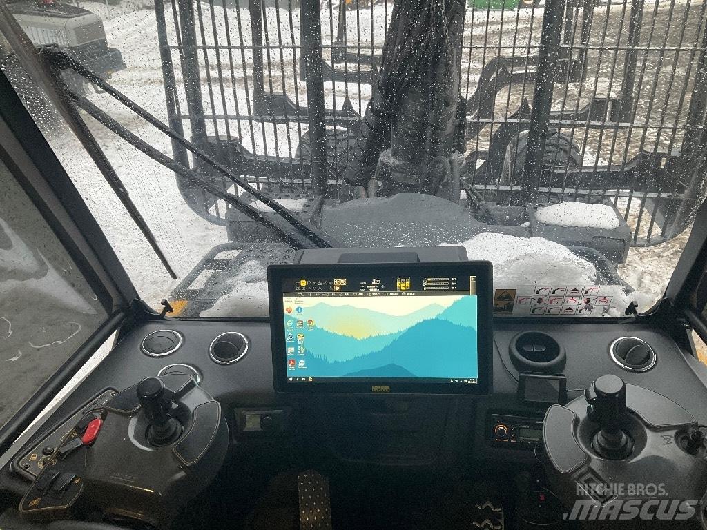Ponsse BUFFALO AF 8W Forwarderji