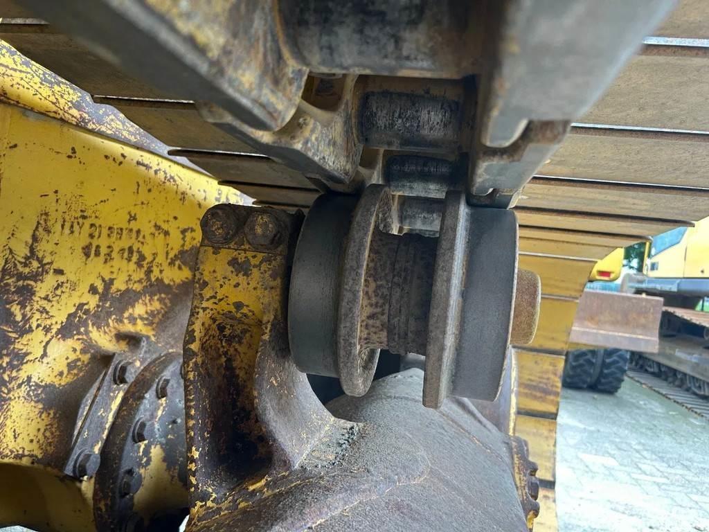 Komatsu D65PX-15 Buldožerji goseničarji