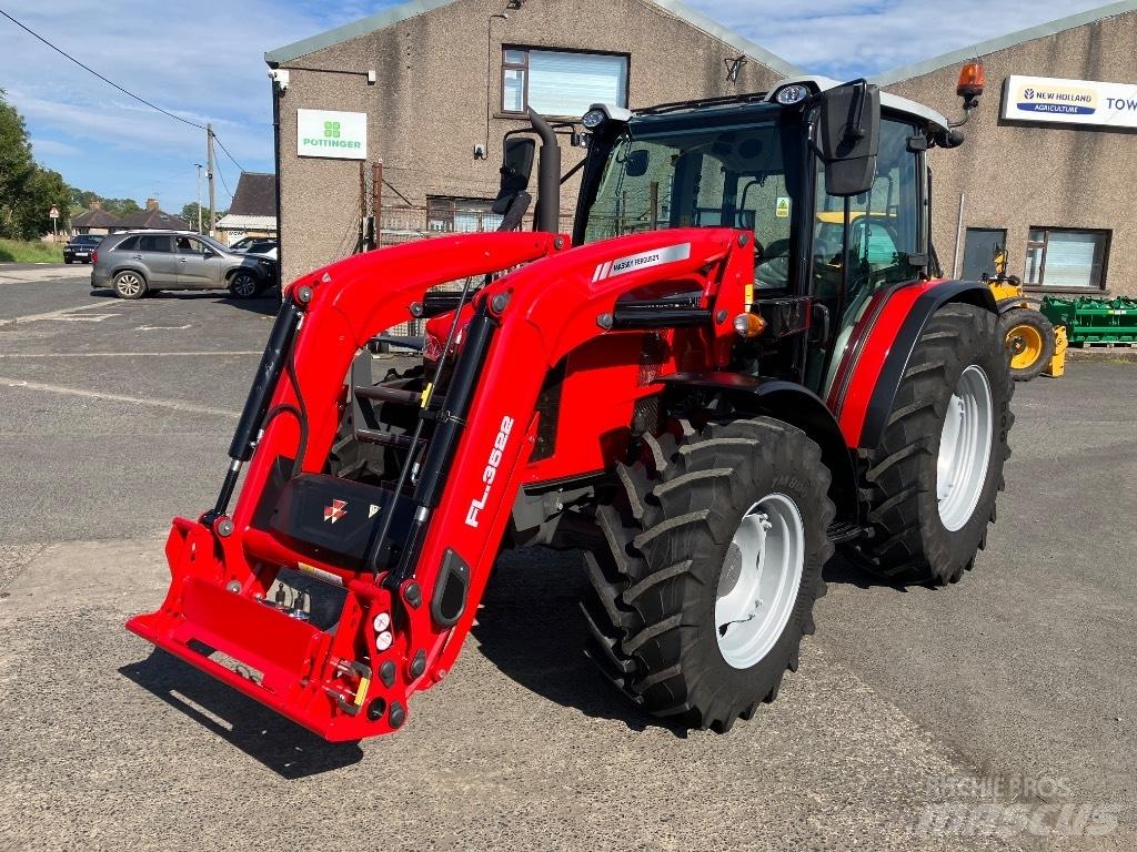 Massey Ferguson 4709 Traktorji