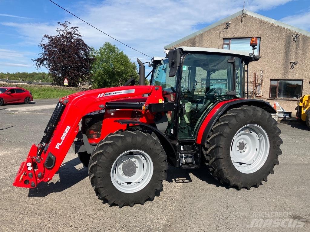 Massey Ferguson 4709 Traktorji