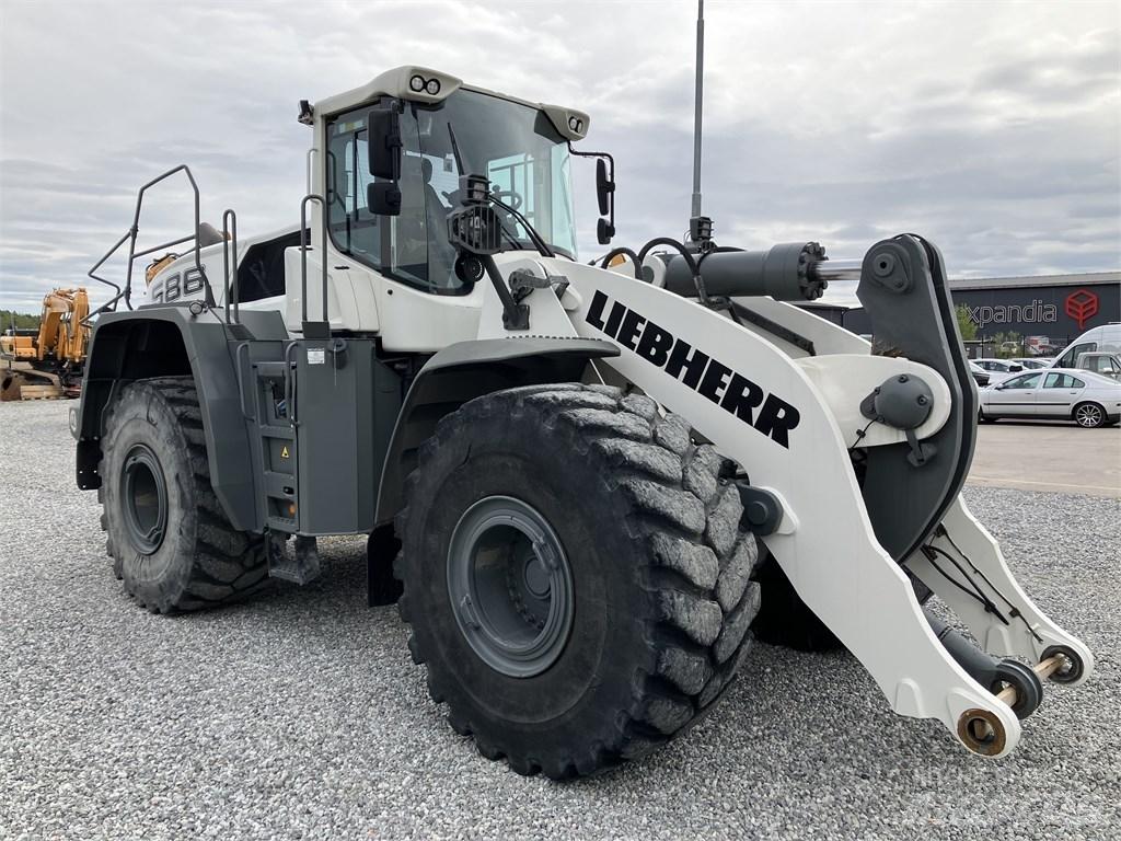Liebherr L586 Xpower Kolesni nakladalci