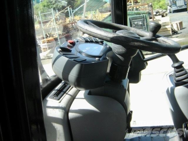 CAT 908 M Kolesni nakladalci