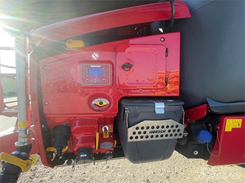 Horsch Leeb 12 TD Vlečne škropilnice