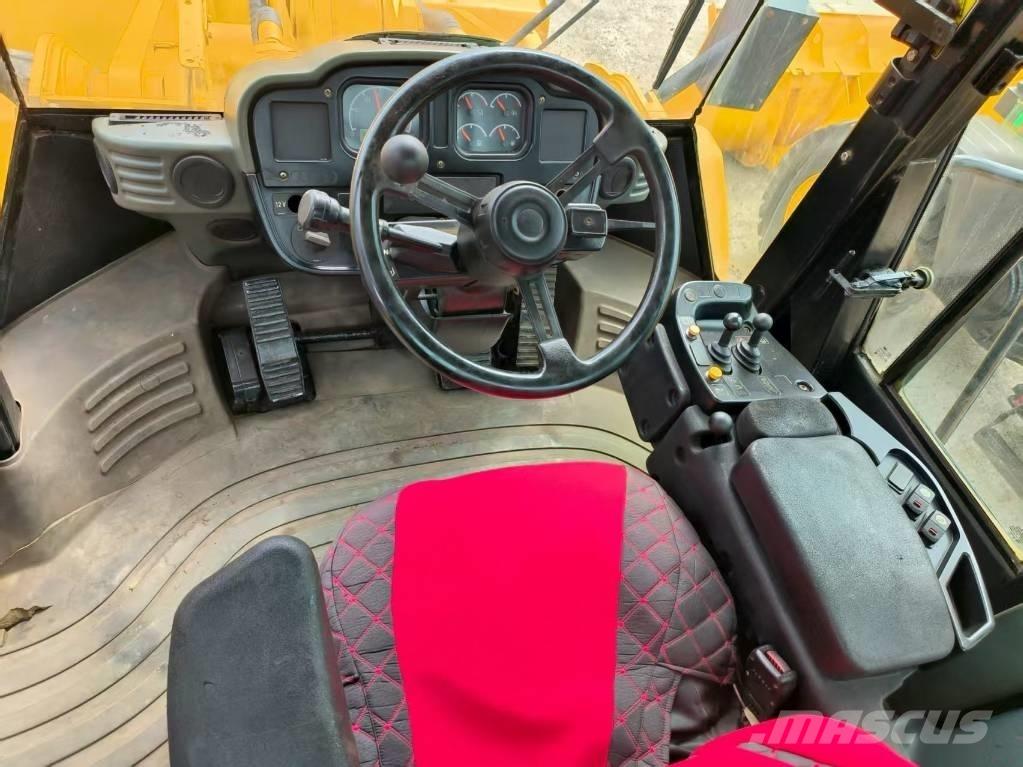 CAT 966 H Kolesni nakladalci