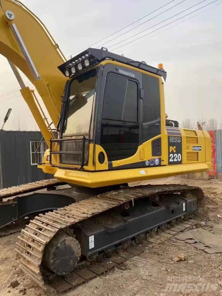 Komatsu PC220-8 Bagri na kolesih
