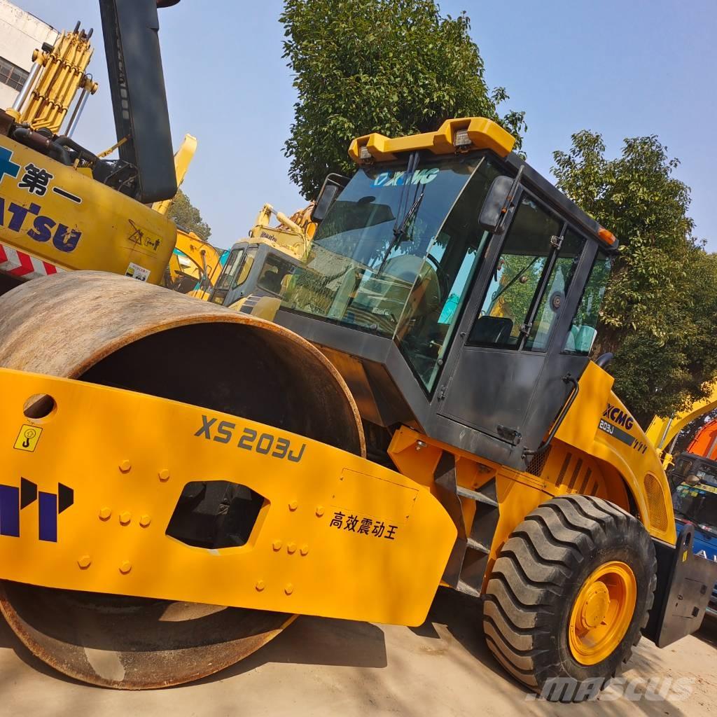 XCMG XS 203 J Bagri goseničarji