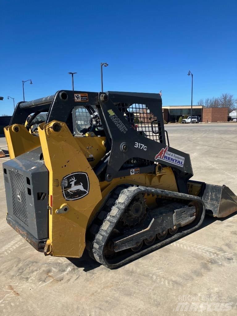 DEERE 317 G Skid steer mini nakladalci