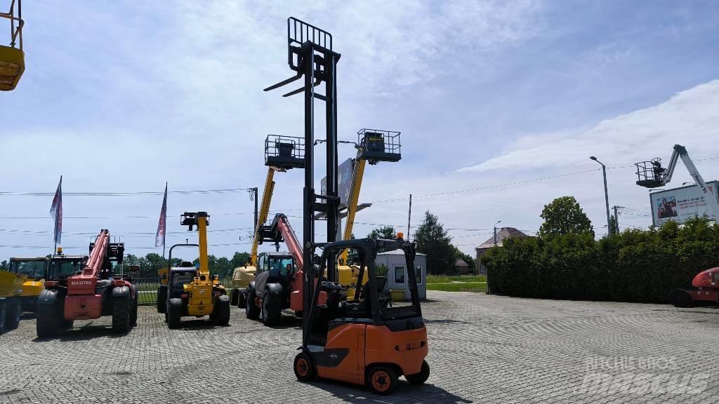 Linde E16-02 Električni viličarji