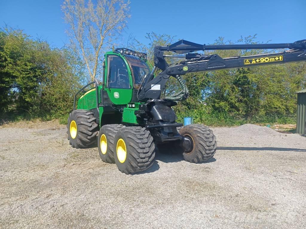 John Deere 1070e Harvesterji