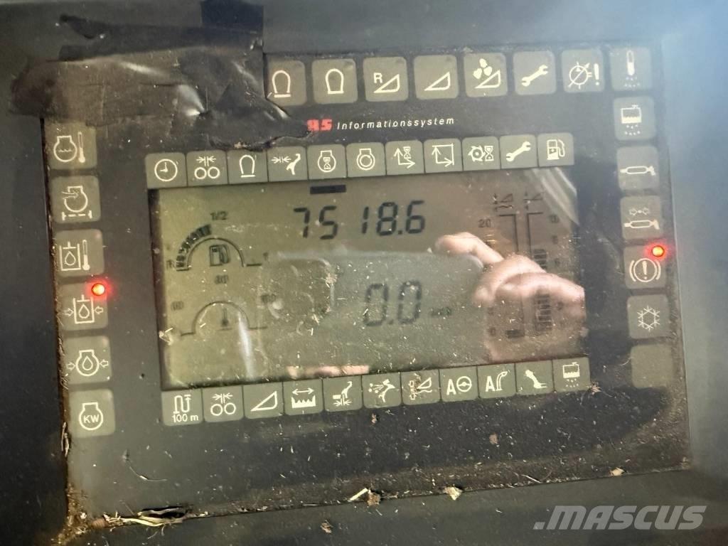 CLAAS Jaguar 900 Stroji za krmo na lastni pogon