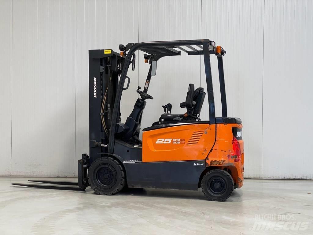 Doosan B25X-7 Električni viličarji