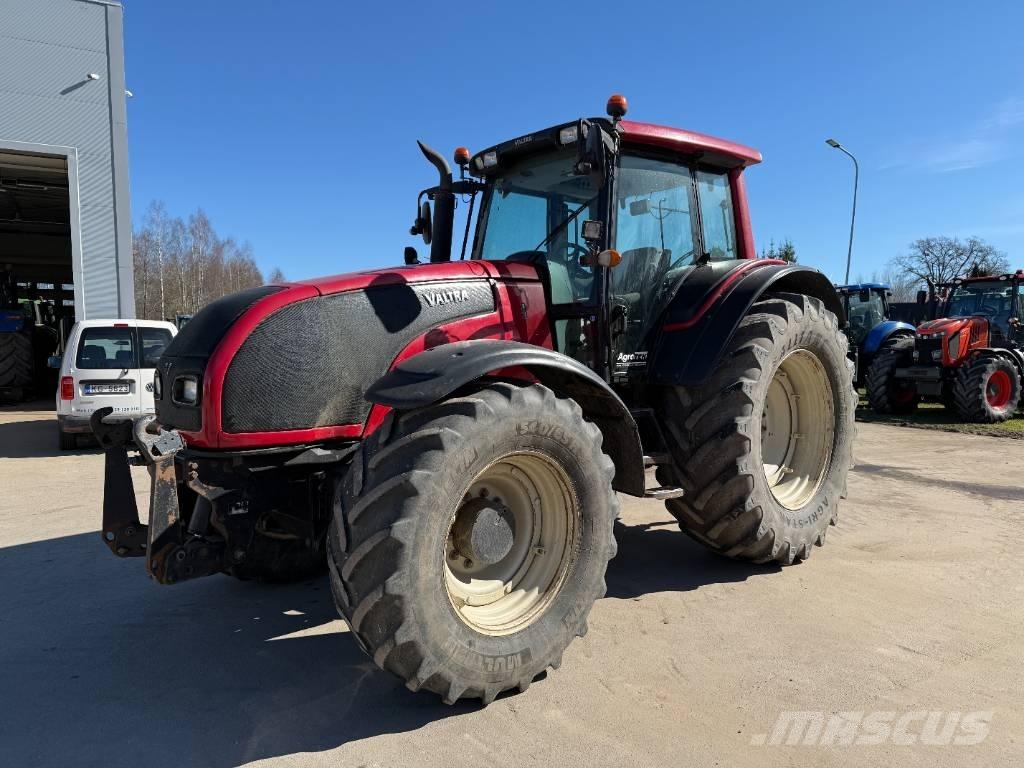 Valtra T 191 Traktorji