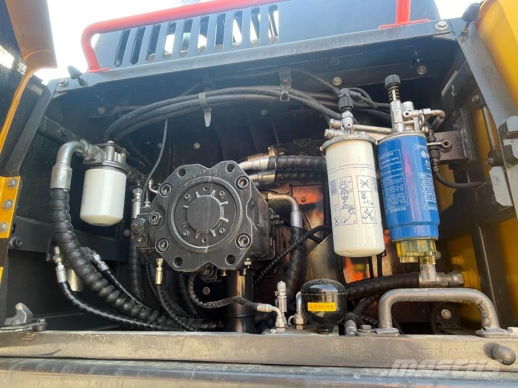 Volvo EC 290 Bagri goseničarji