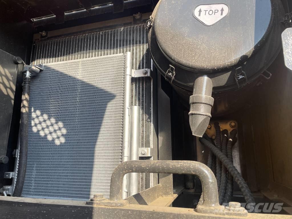 Volvo EC 290 Bagri goseničarji