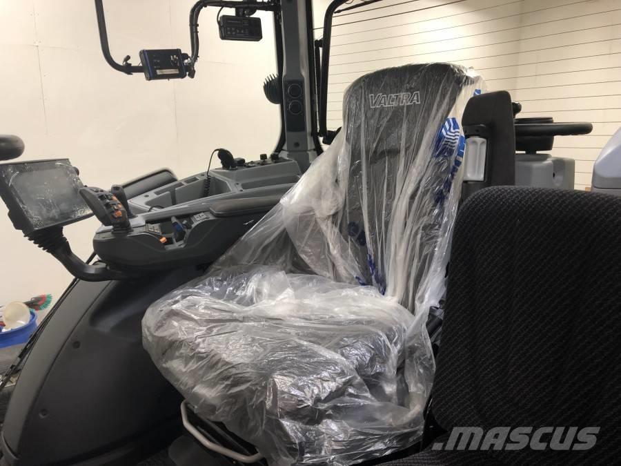 Valtra T 234 Traktorji