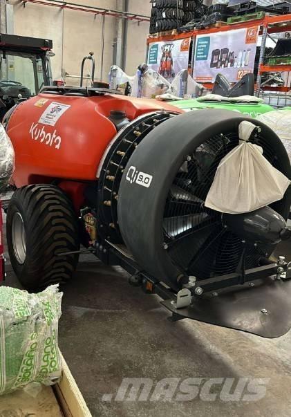Kubota XTA3320 Vlečne škropilnice