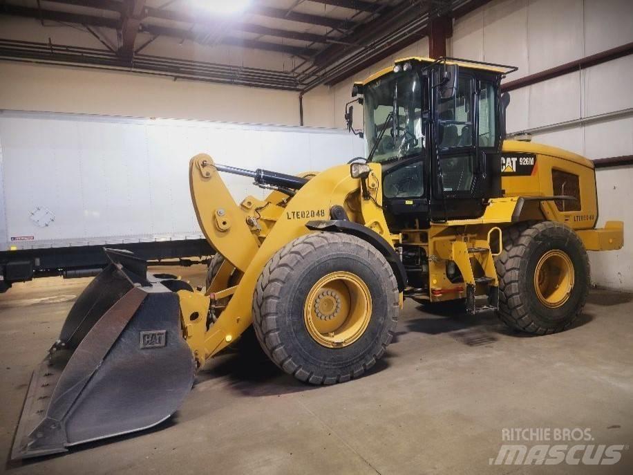 CAT 926M Kolesni nakladalci