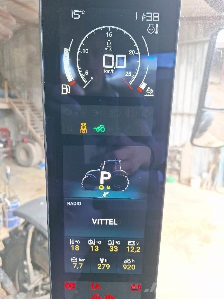 Valtra Q265 Traktorji