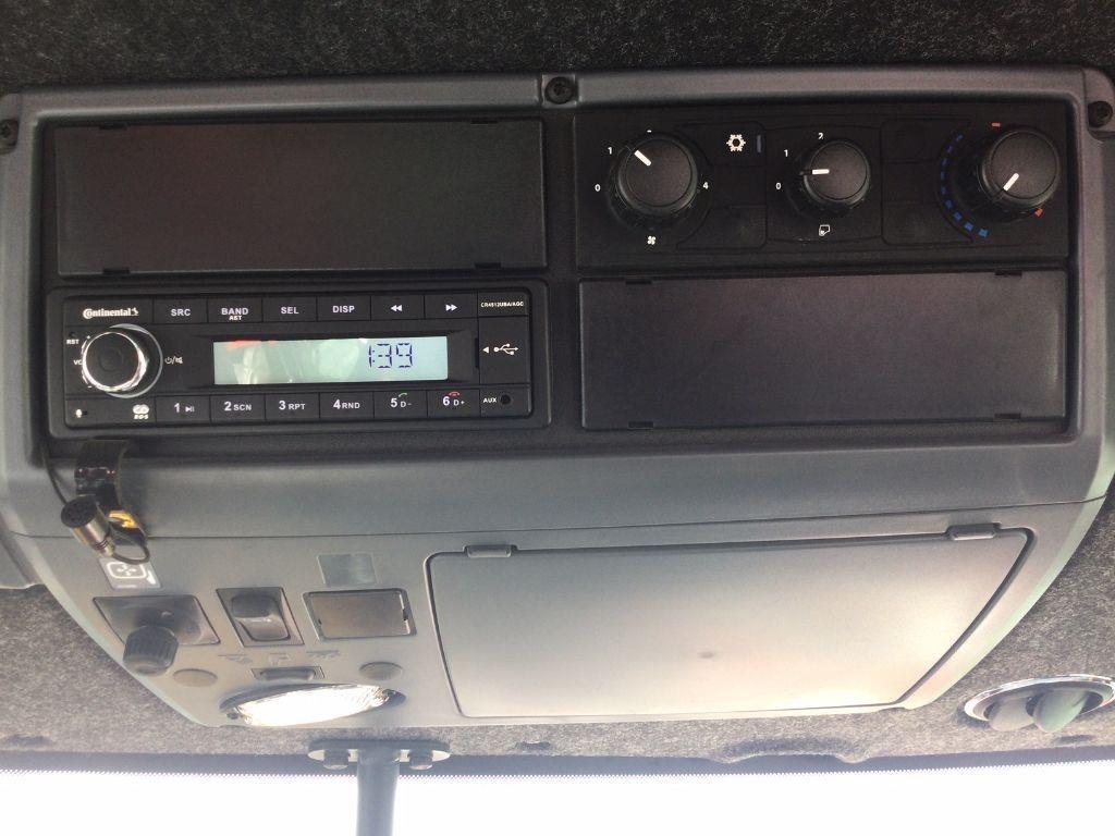 Valtra Q265 Traktorji