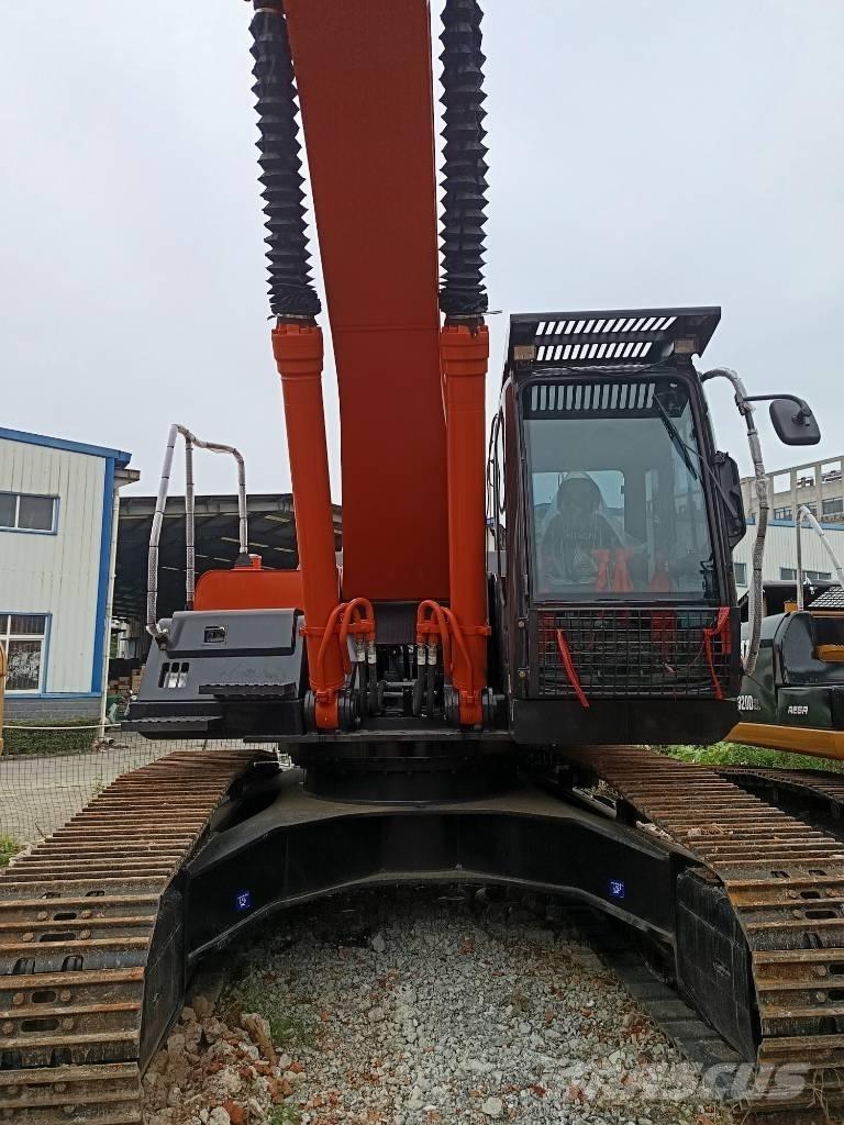 Hitachi ZX 350 H Bagri goseničarji