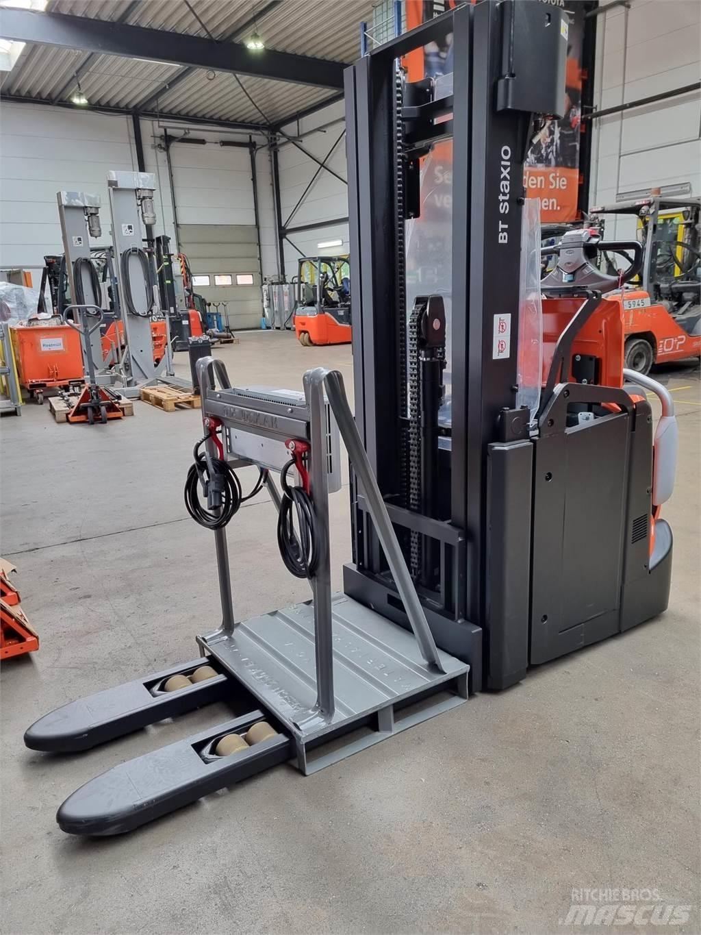 Toyota BT SPE160L Ročni električni viličar