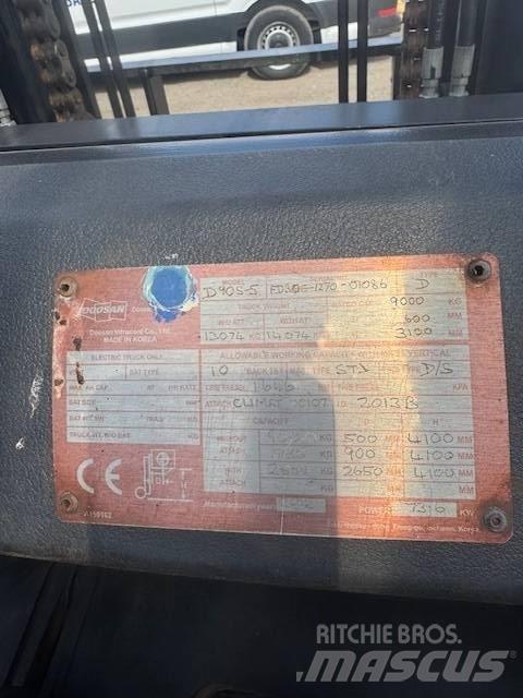 Doosan D 90 S-5 Dizelski viličarji