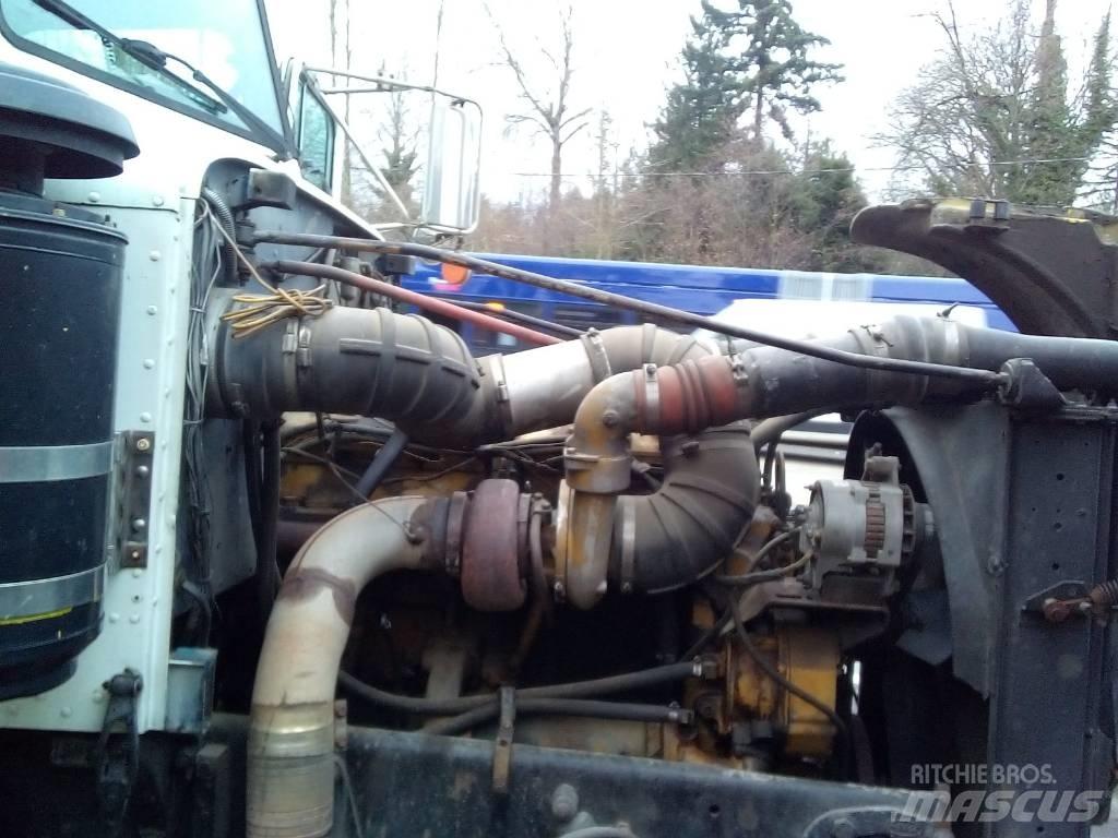 Peterbilt 377 Vlačilci
