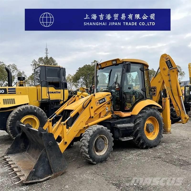 JCB 3 CX Kolesni nakladalci