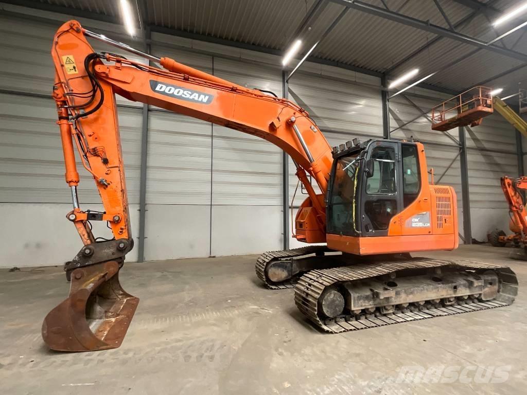 Doosan DX 235 LCR Bagri goseničarji
