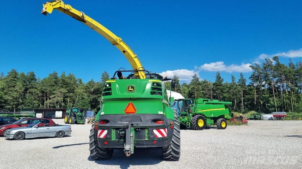 John Deere 8700i Stroji za krmo na lastni pogon