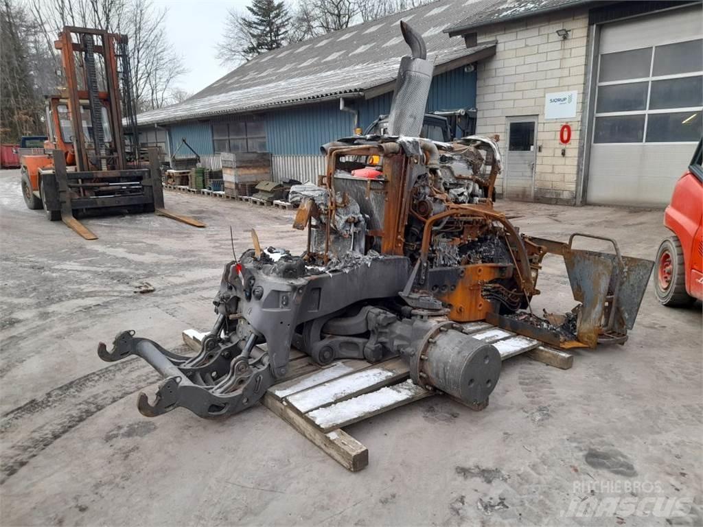 Valtra S374 Traktorji