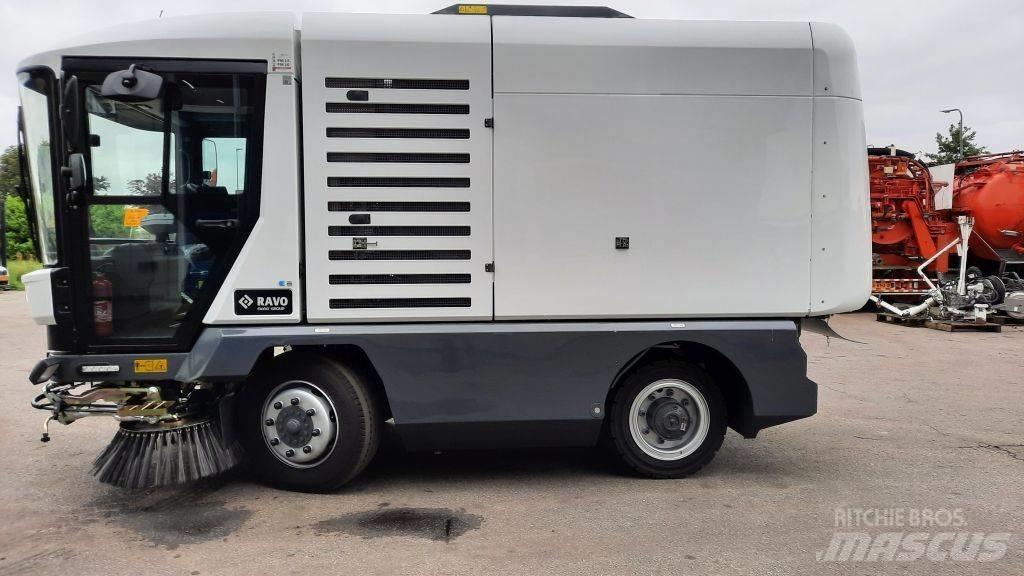 Ravo 540STH Cestni pometači