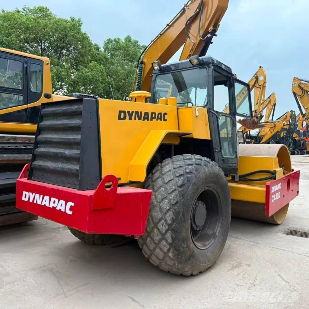 Dynapac CA 30 D Enojni valjarji