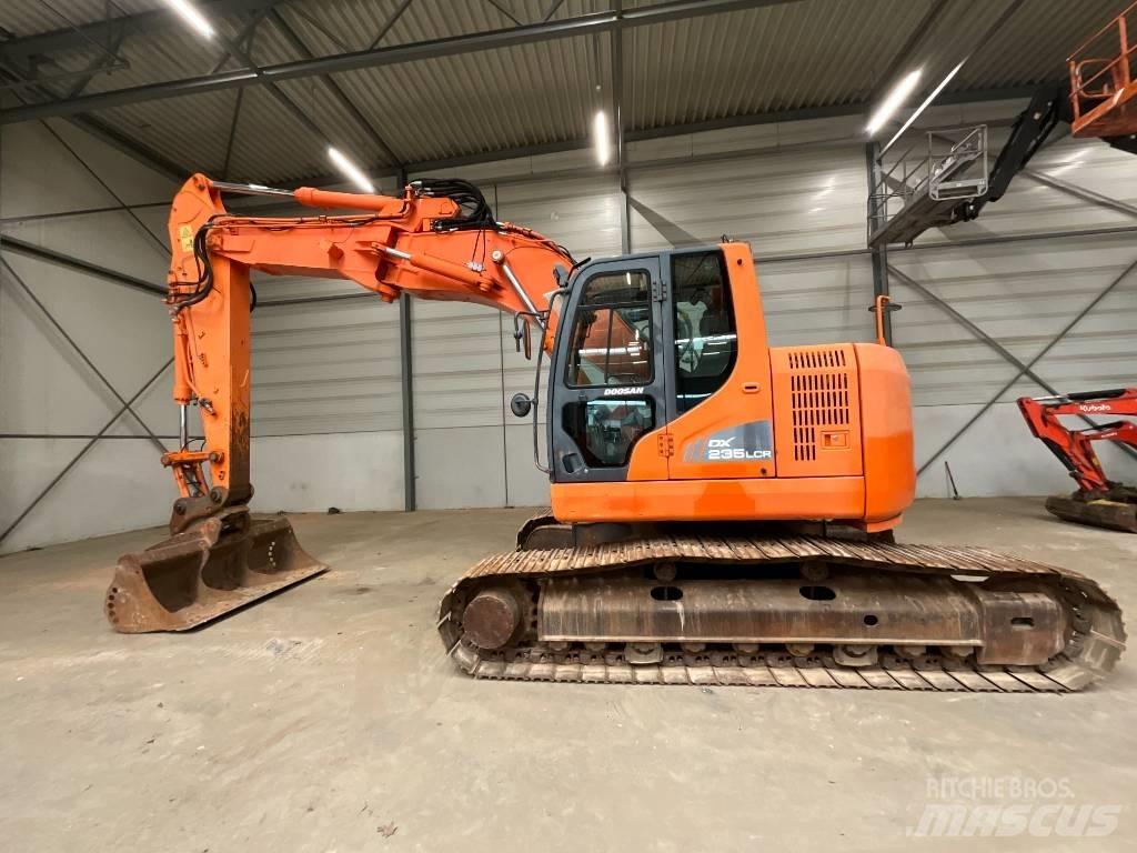 Doosan DX 235 LCR Bagri goseničarji
