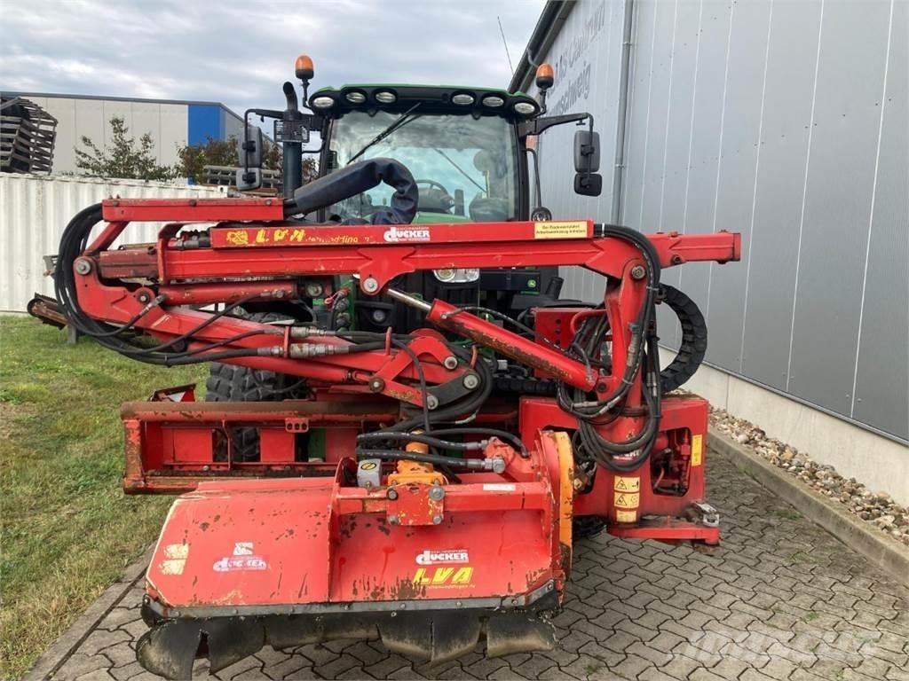 John Deere 6110R Traktorji