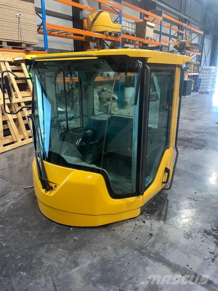 Volvo L 120 H Kabine in notranjost