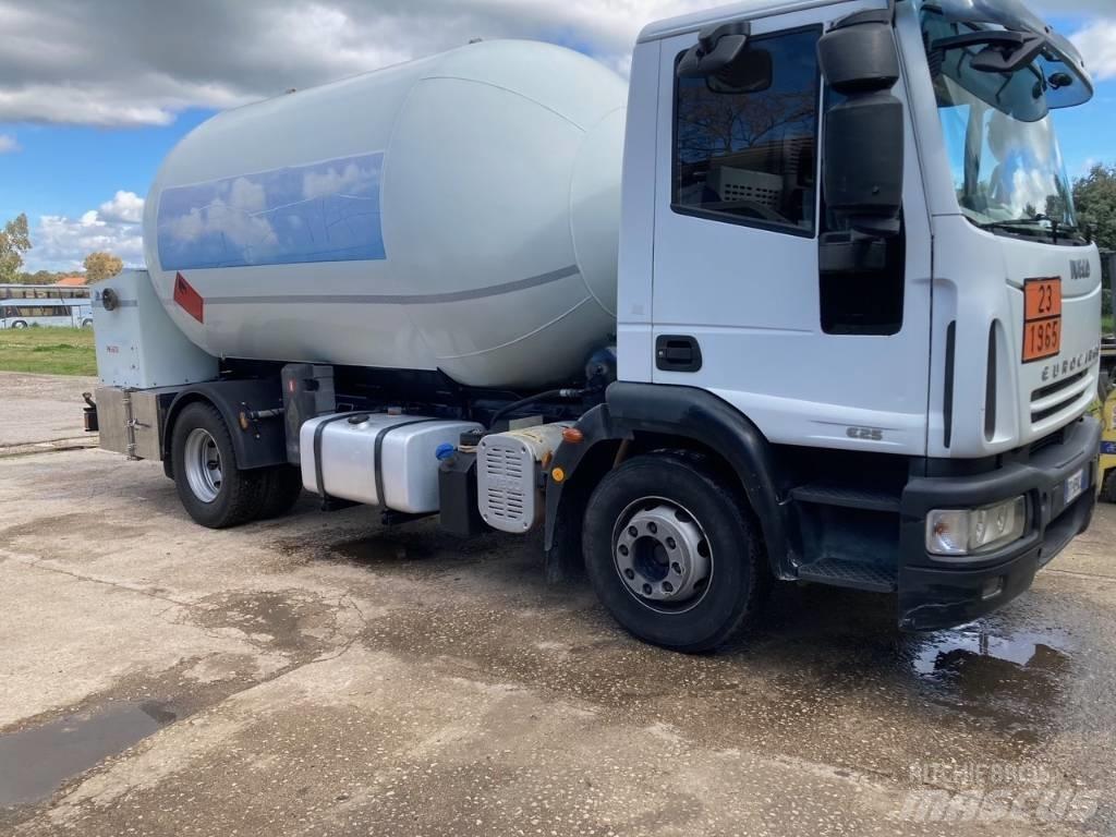 Iveco 135E25 Tovornjaki cisterne