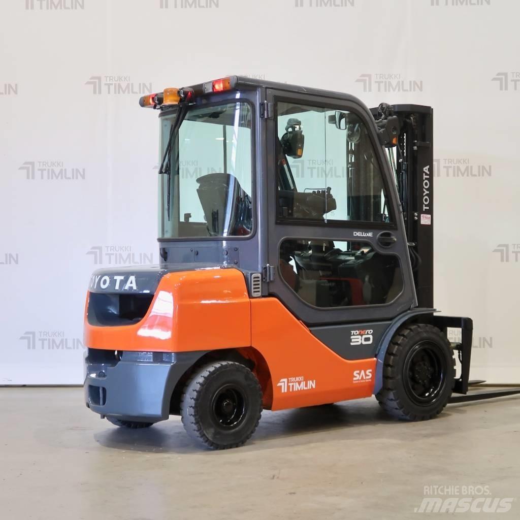 Toyota 02-8FDF30 Dizelski viličarji
