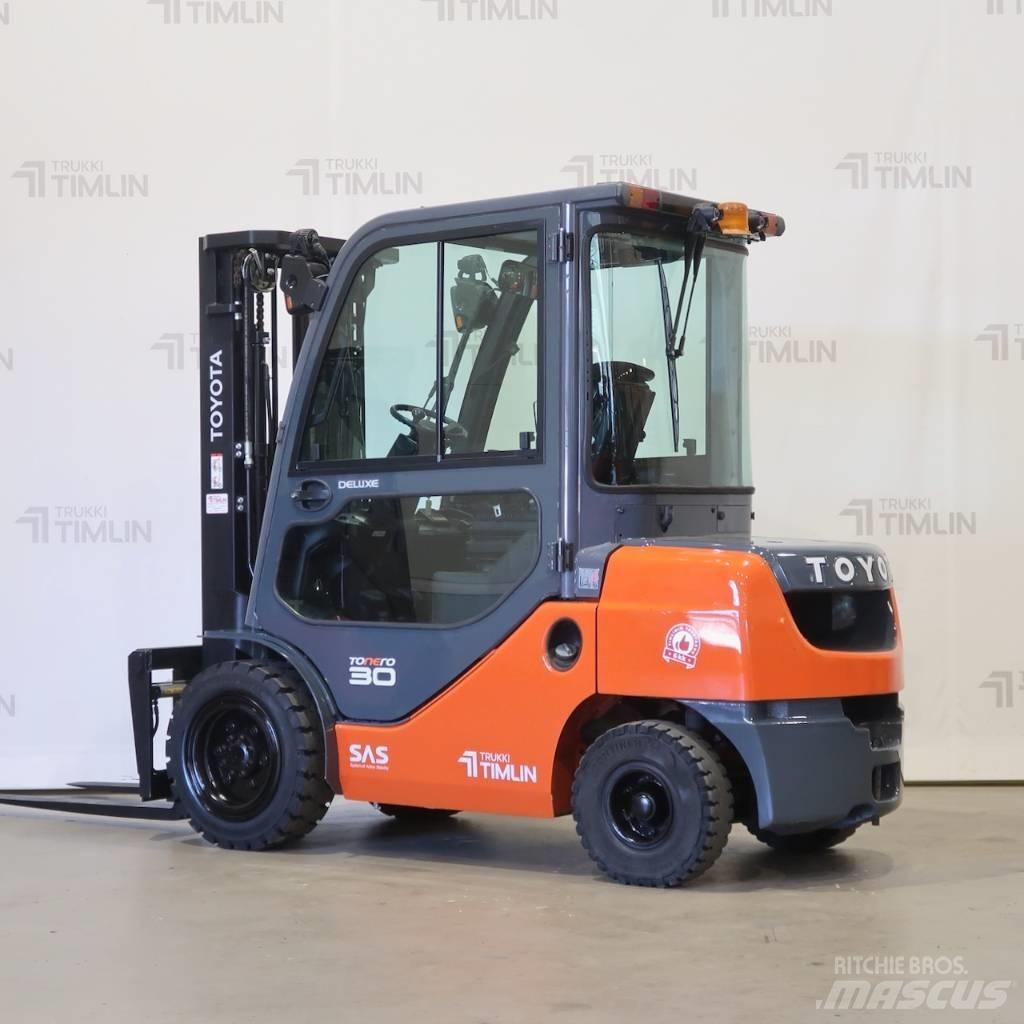 Toyota 02-8FDF30 Dizelski viličarji