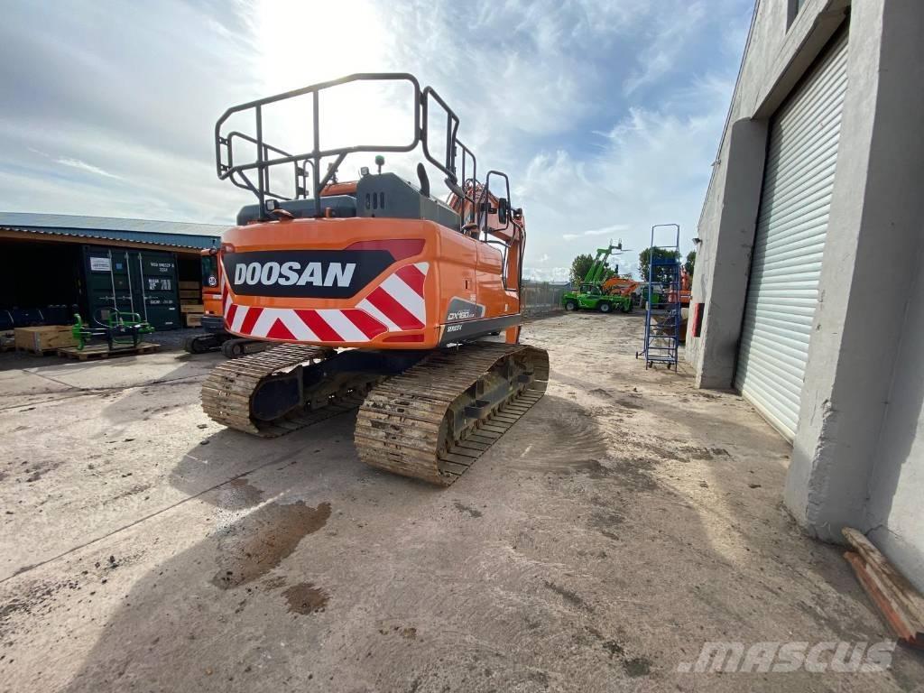 Doosan DX 160 LC Bagri goseničarji