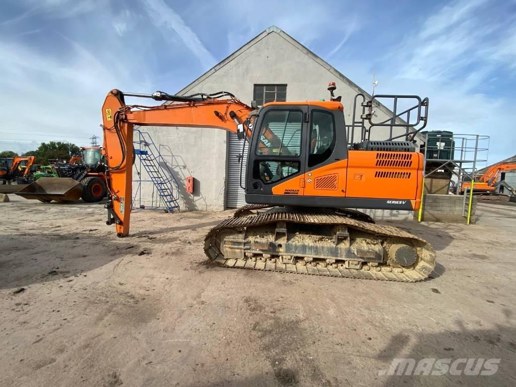 Doosan DX 160 LC Bagri goseničarji