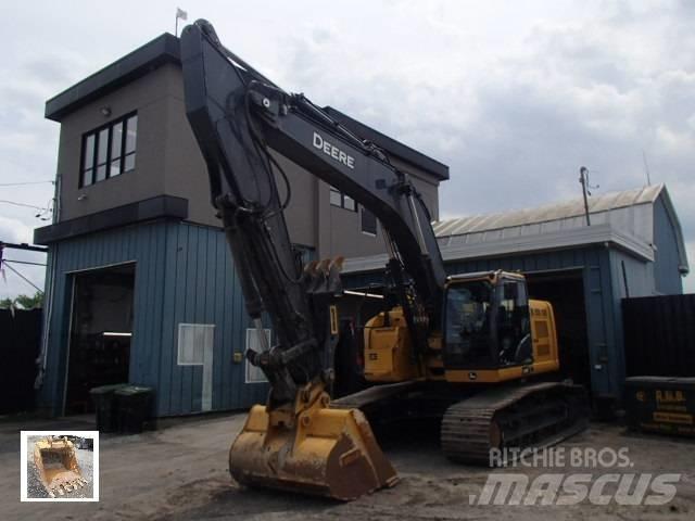 John Deere 345P-TIER Bagri goseničarji