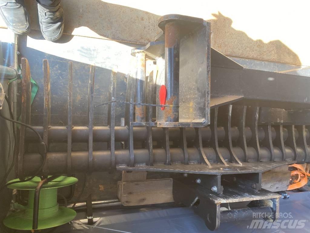 Takeuchi TB 260 Mini bagri <7t