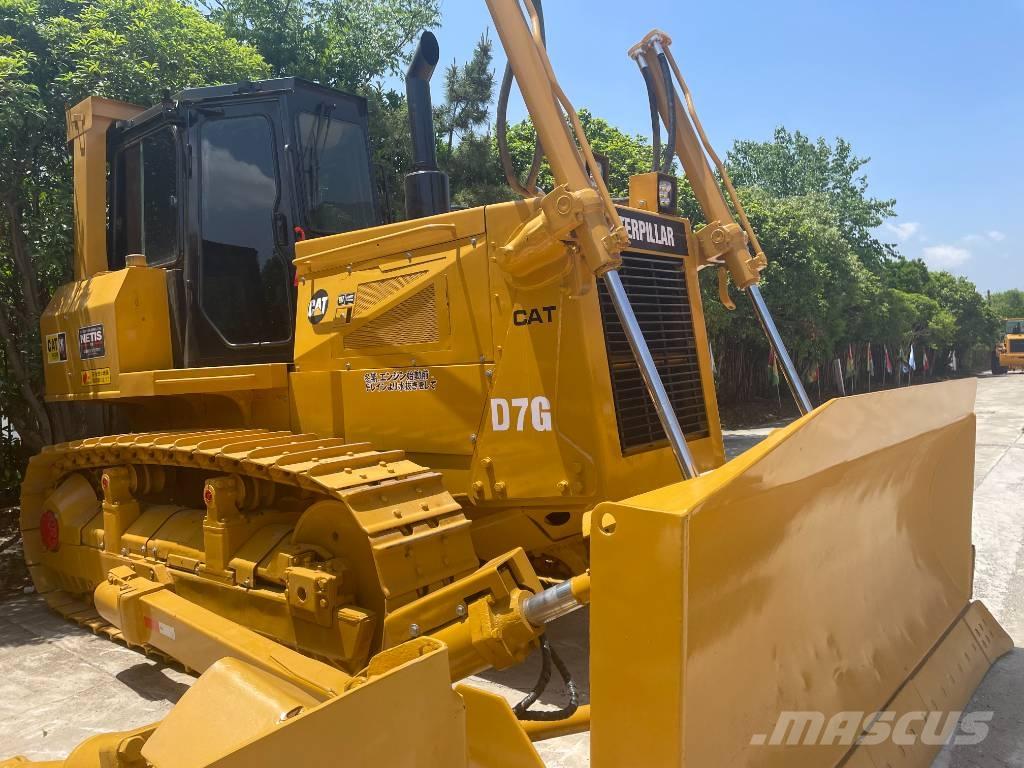 CAT D7G2 Buldožerji goseničarji