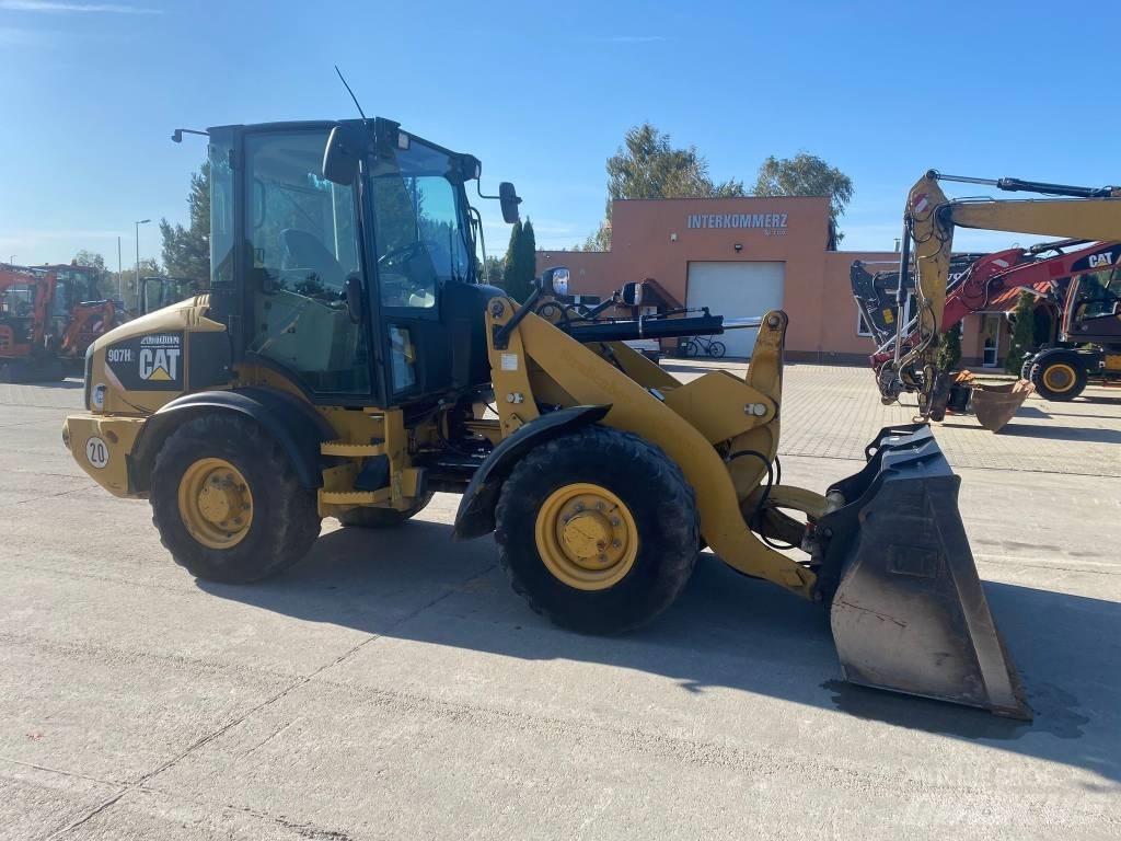 CAT 907 H 2 Kolesni nakladalci