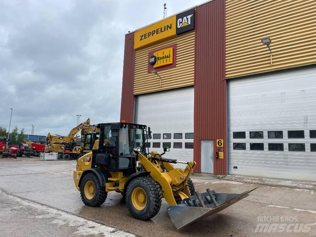 CAT 908 M Kolesni nakladalci