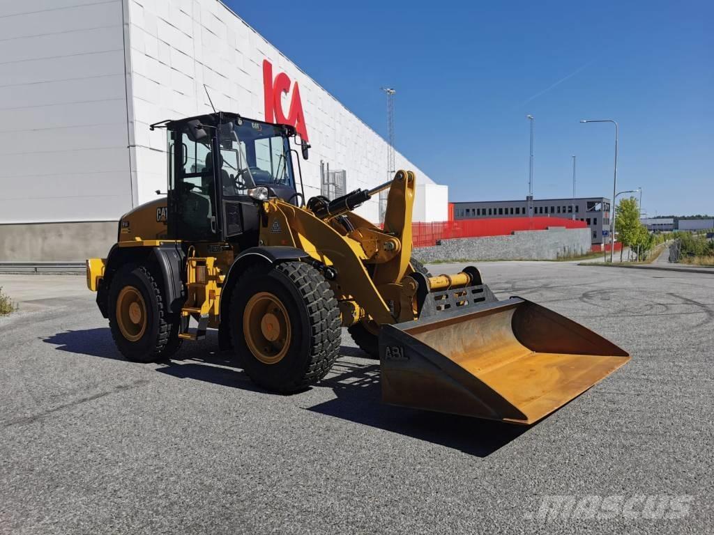 CAT 914 Kolesni nakladalci