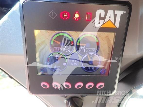 CAT 249D Skid steer mini nakladalci